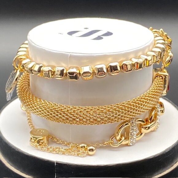 Web Of Wonder ST46886 Halloween Stack 2025 Red Gold Spider - Picture 3 of 4